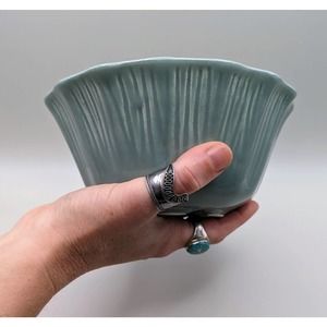 Vintage California Pottery USA P8 celadon sage green scalloped bowl planter